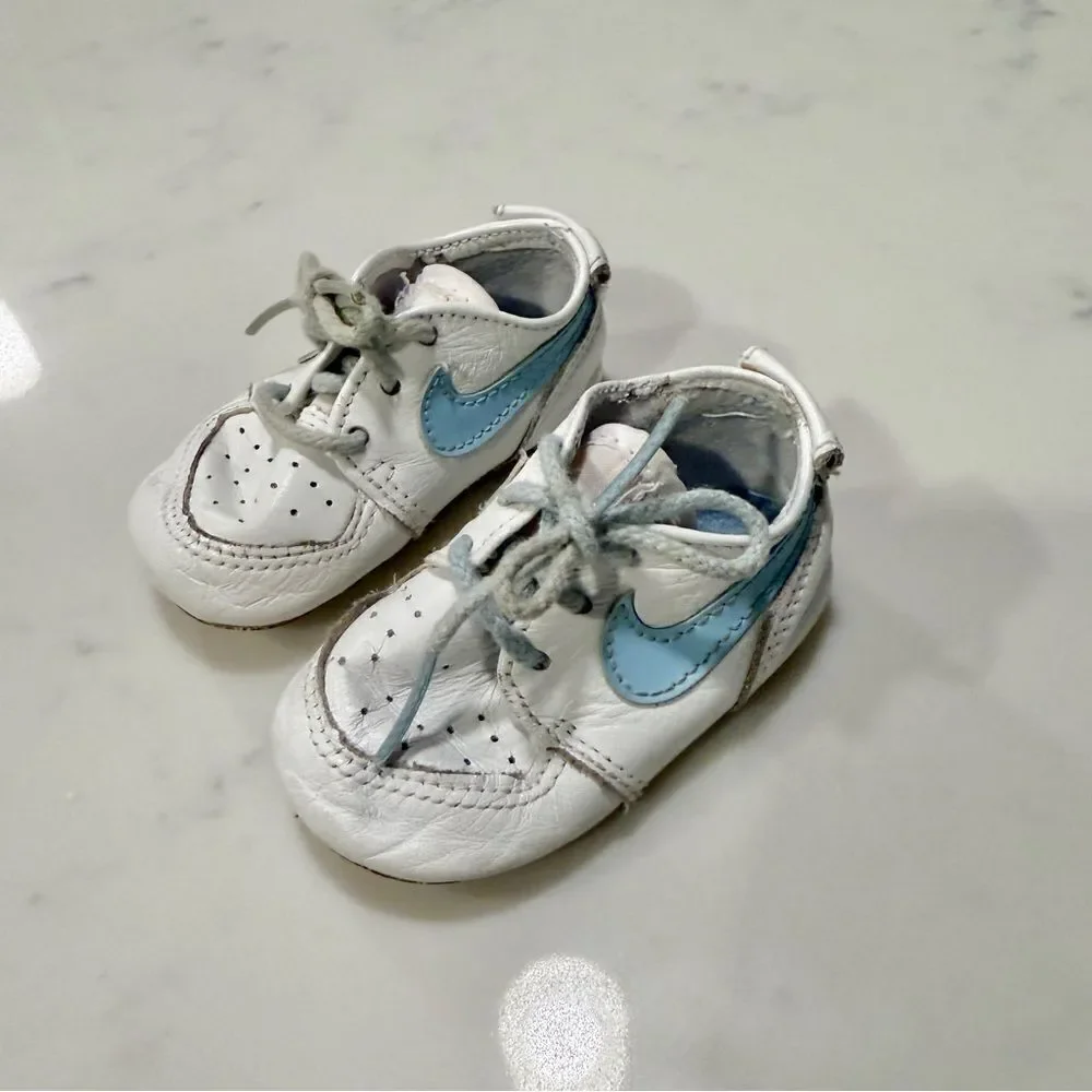 Vintage 1980's UNC Nike Baby Shoes